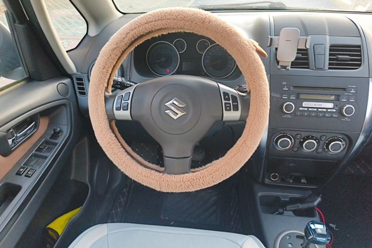 Used Suzuki SX4 2013 1.6L Automatic CoolRide Model Steering Wheel