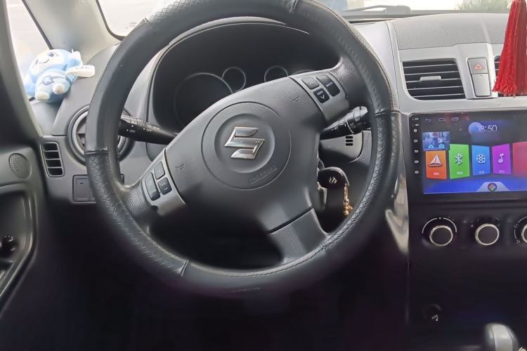 Used Suzuki SX4 2013 1.6L Automatic CoolRide Model Steering Wheel