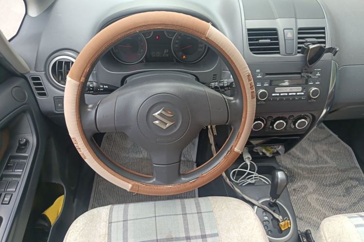 Used Suzuki SX4 2013 1.6L Automatic CoolRide Model Steering Wheel