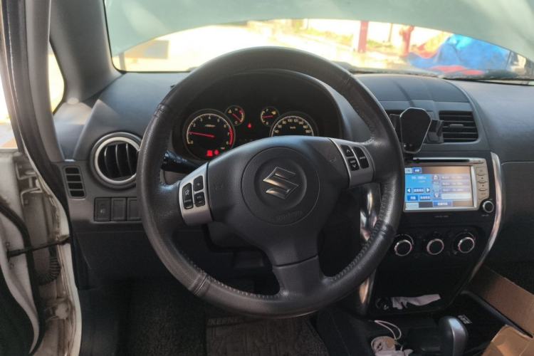Used Suzuki SX4 2013 Koleos 1.6L Automatic 20th Anniversary 3G Smart Edition Steering Wheel