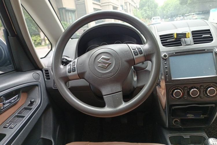 Used Suzuki SX4 2013 1.6L Manual CoolRide Model Steering Wheel