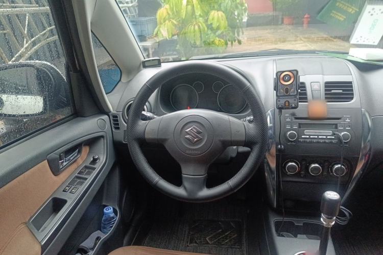 Used Suzuki SX4 2013 1.6L Manual CoolRide Model Steering Wheel