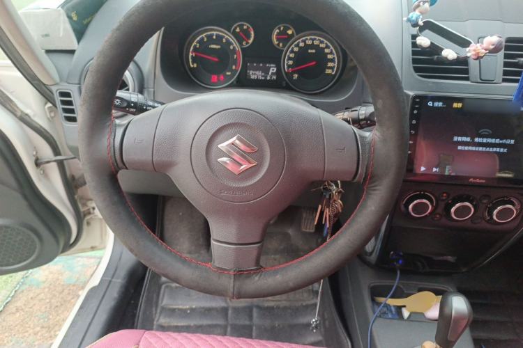 Used Suzuki SX4 2013 1.6L Automatic CoolRide Model Steering Wheel