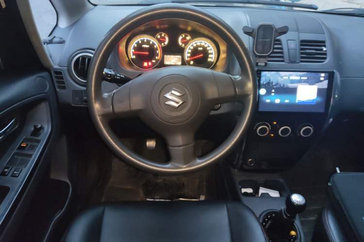 Used Suzuki SX4 2013 1.6L Manual CoolRide Model Steering Wheel