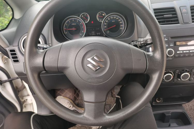 Used Suzuki SX4 2013 1.6L Manual CoolRide Model Steering Wheel