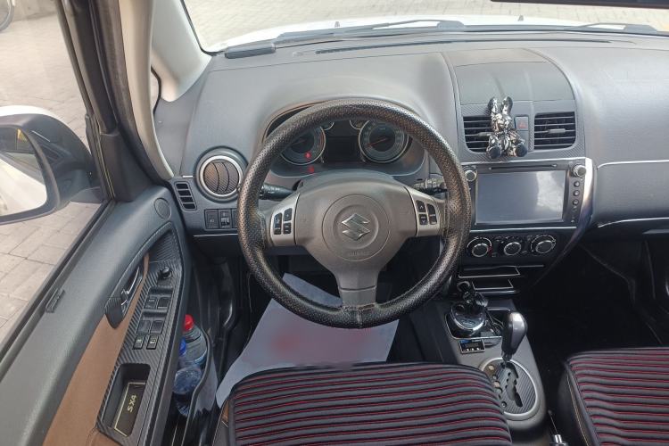 Used Suzuki SX4 2013 1.6L Automatic CoolRide Model Steering Wheel