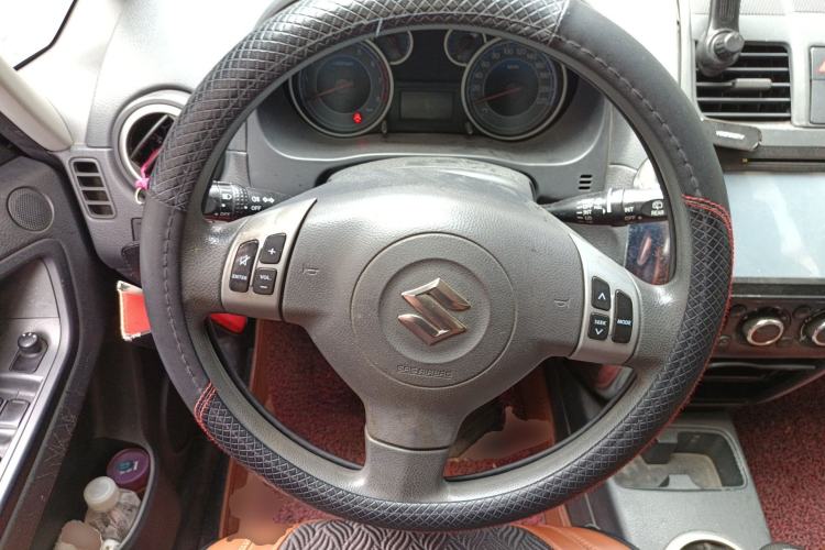 Used Suzuki SX4 2013 1.6L Manual CoolRide Model Steering Wheel