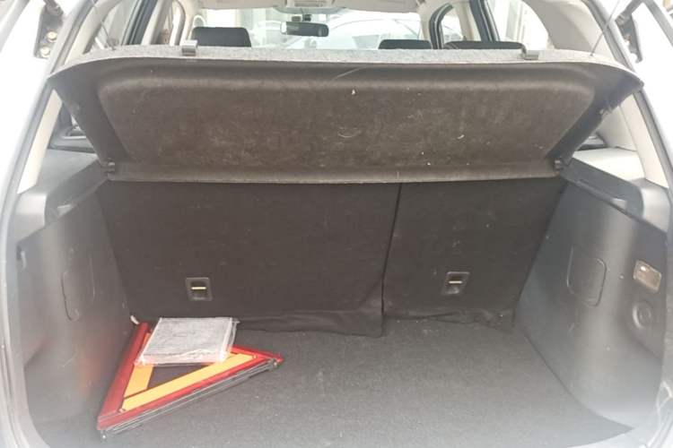 Used Suzuki SX4 2013 1.6L Automatic CoolRide Model Trunk