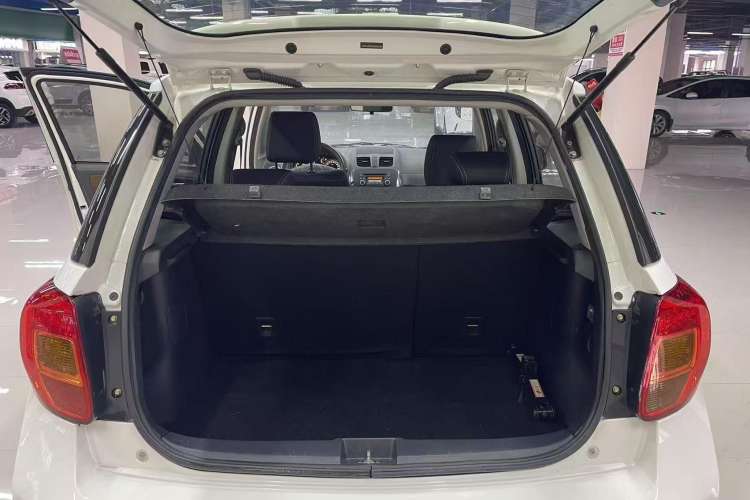 Used Suzuki SX4 2013 1.6L Manual CoolRide Model Trunk