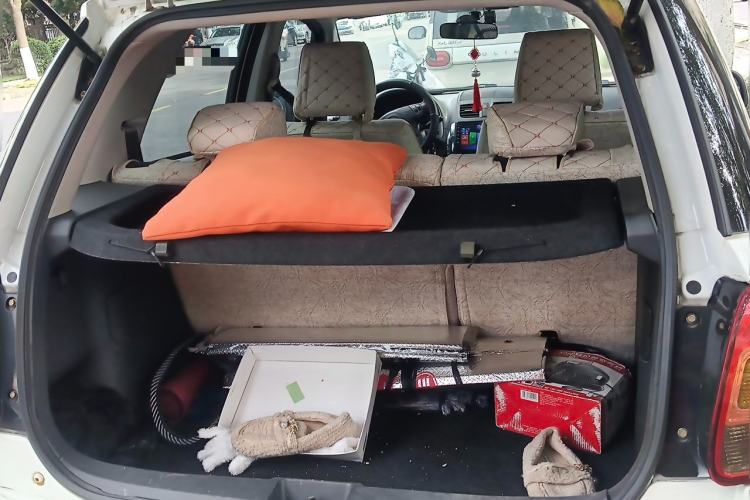 Used Suzuki SX4 2013 1.6L Automatic CoolRide Model Trunk