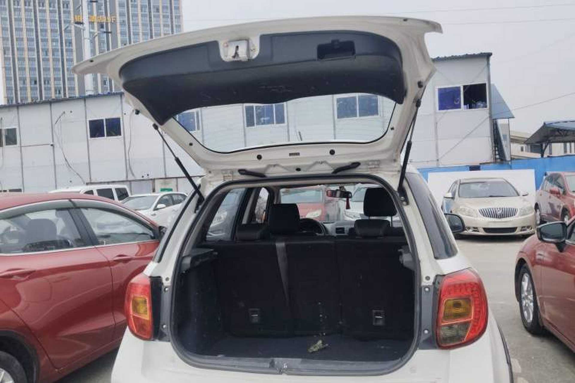 Used Suzuki SX4 2013 1.6L Automatic CoolRide Model Trunk