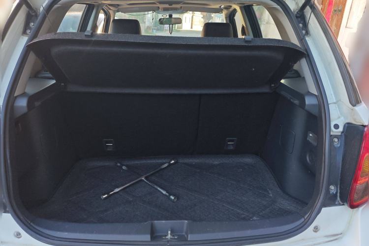 Used Suzuki SX4 2013 Koleos 1.6L Manual Sport Version Trunk