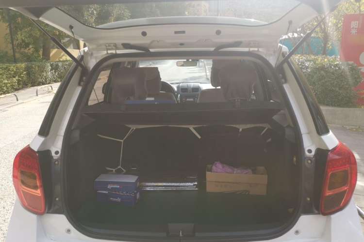 Used Suzuki SX4 2013 1.6L Automatic CoolRide Model Trunk