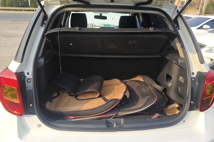 Used Suzuki SX4 2013 1.6L Automatic CoolRide Model Trunk