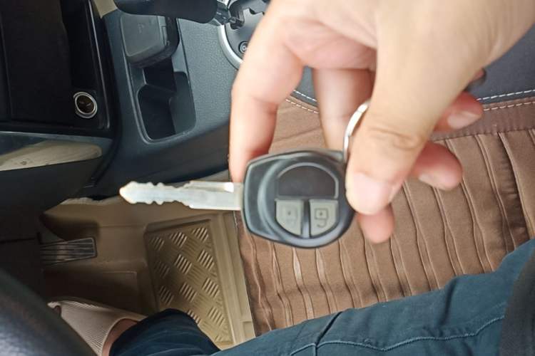 Used Suzuki SX4 2013 1.6L Automatic CoolRide Model Vehicle Key