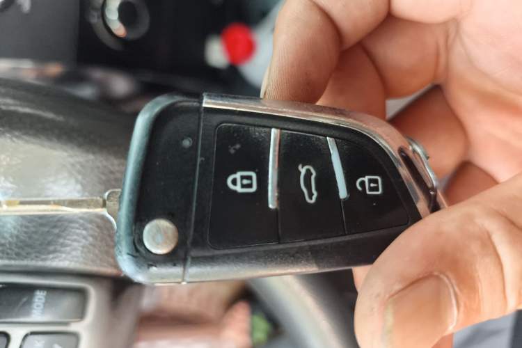 Used Suzuki SX4 2013 1.6L Manual CoolRide Model Vehicle Key