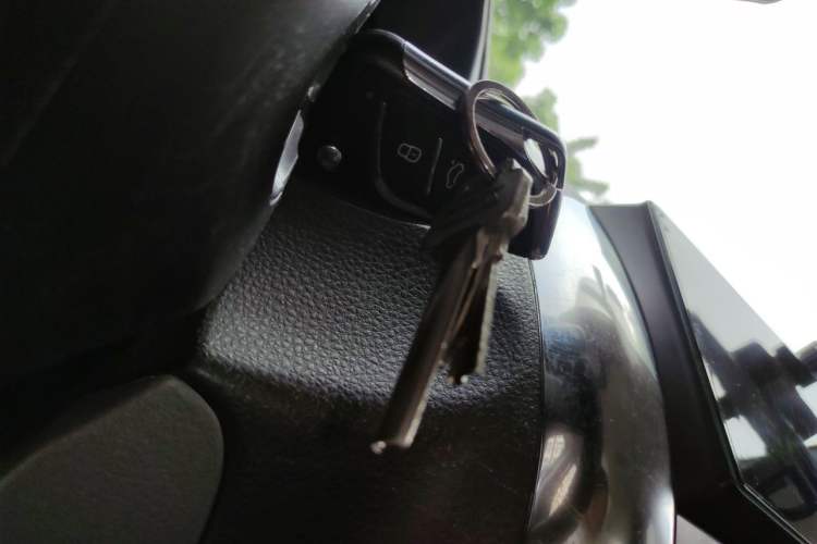 Used Suzuki SX4 2013 1.6L Automatic CoolRide Model Vehicle Key