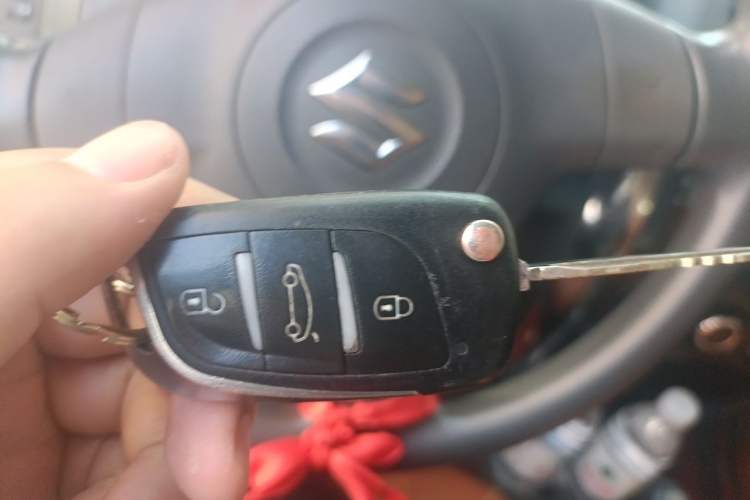 Used Suzuki SX4 2013 1.6L Automatic CoolRide Model Vehicle Key