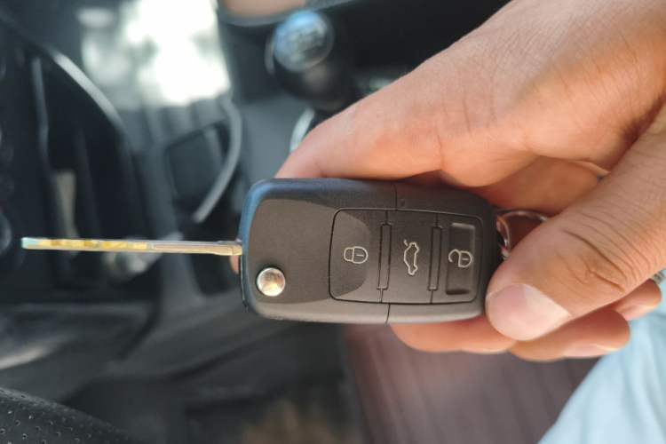 Used Suzuki SX4 2013 1.6L Manual CoolRide Model Vehicle Key
