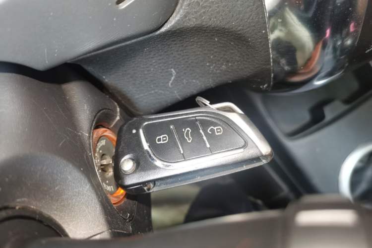 Used Suzuki SX4 2013 1.6L Manual CoolRide Model Vehicle Key