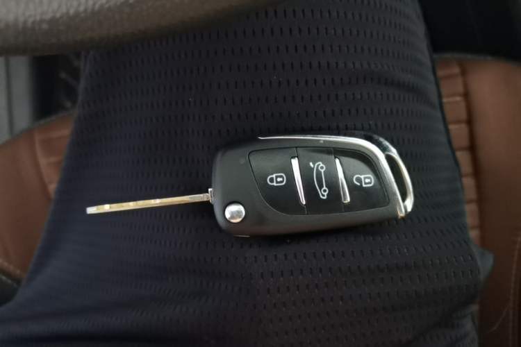 Used Suzuki SX4 2013 1.6L Manual CoolRide Model Vehicle Key