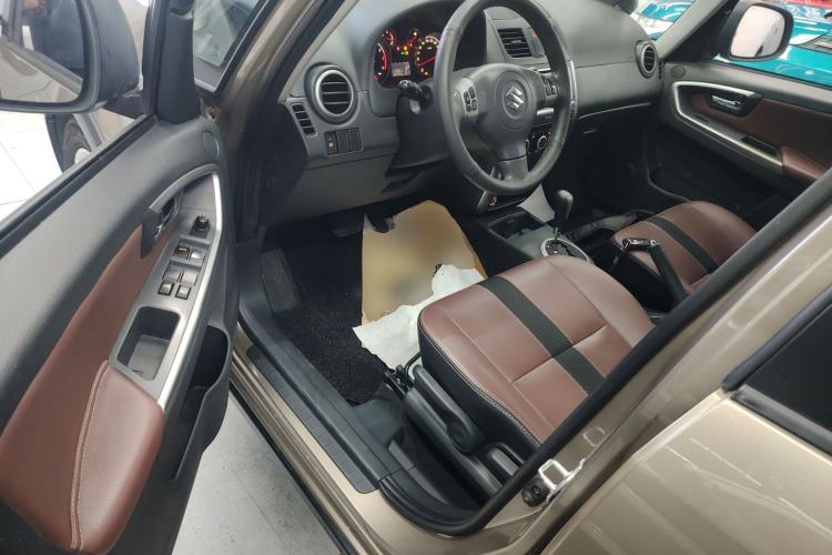 Used Suzuki SX4 2013 Koleos 1.6L Automatic Sport Model Driver Seat
