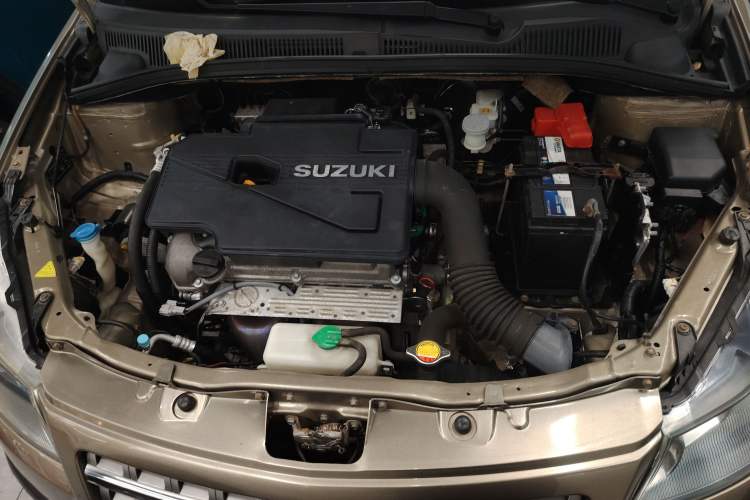 Used Suzuki SX4 2013 Koleos 1.6L Automatic Sport Model Engine Bay
