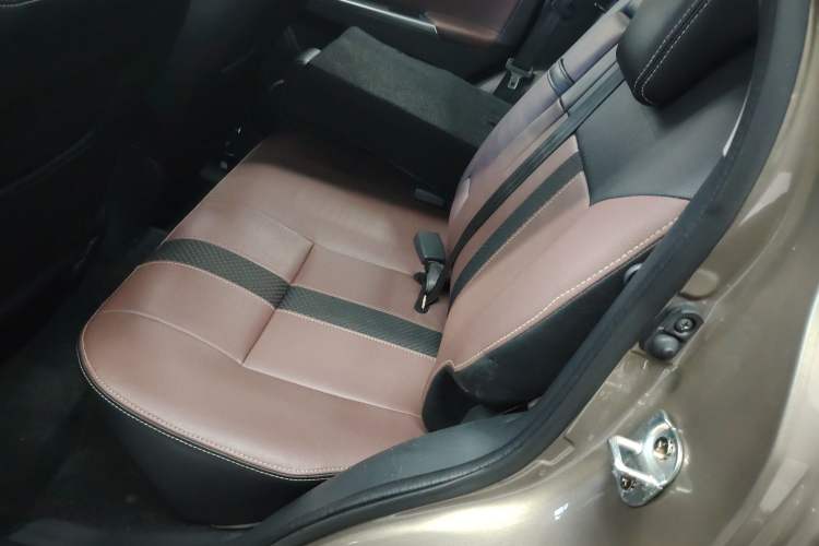 Used Suzuki SX4 2013 Koleos 1.6L Automatic Sport Model Left Rear Seat