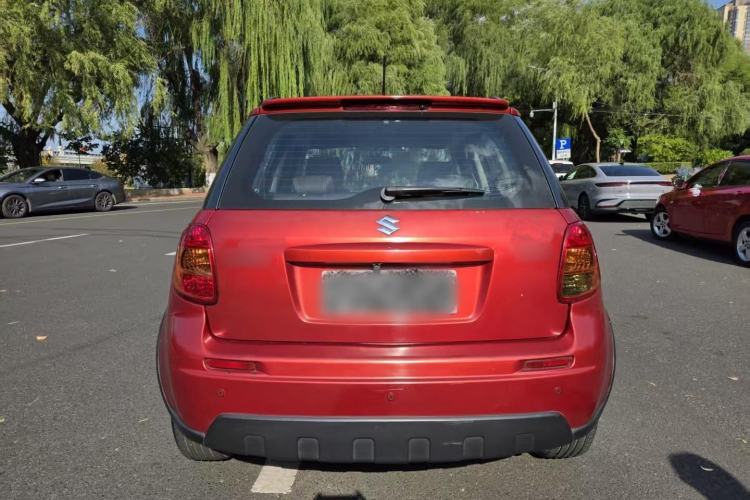 Used Suzuki SX4 2016 1.6L Automatic Classic Edition Exterior 2