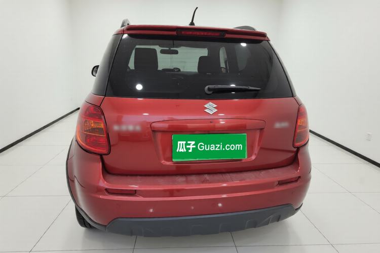 Used Suzuki SX4 2016 1.6L Automatic Classic Edition Exterior 4