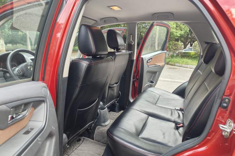 Used Suzuki SX4 2016 1.6L Automatic Classic Edition Interior 4