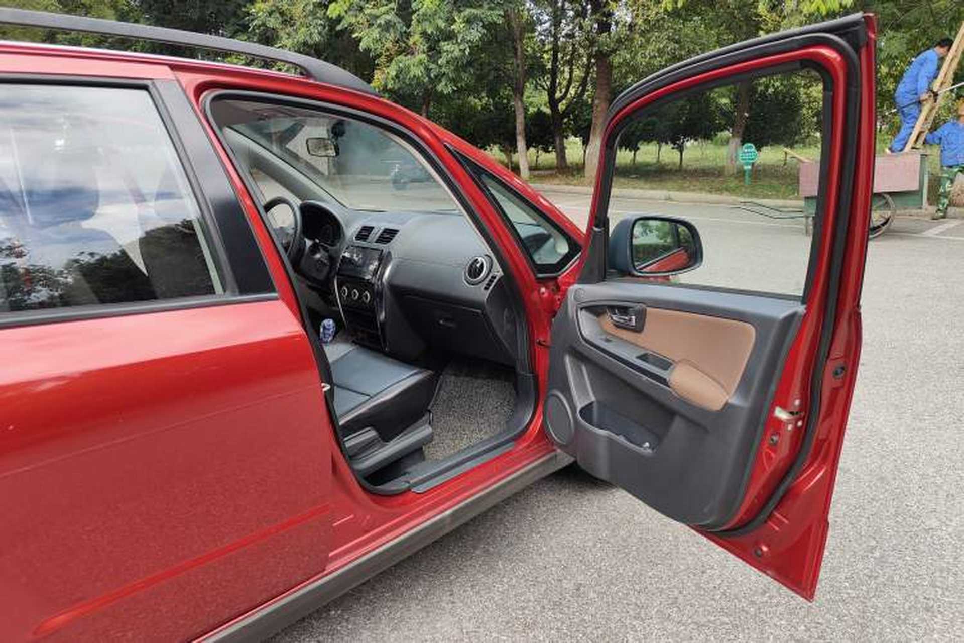 Used Suzuki SX4 2016 1.6L Automatic Classic Edition Interior 7