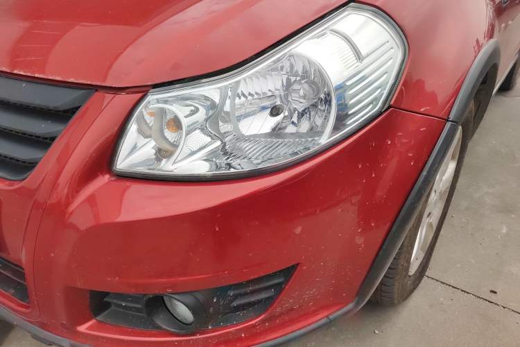 Used Suzuki SX4 2016 1.6L Automatic Classic Edition Left Front Headlight