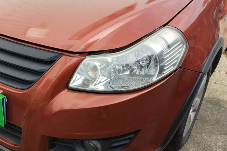 Used Suzuki SX4 2016 1.6L Manual Classic Edition Left Front Headlight
