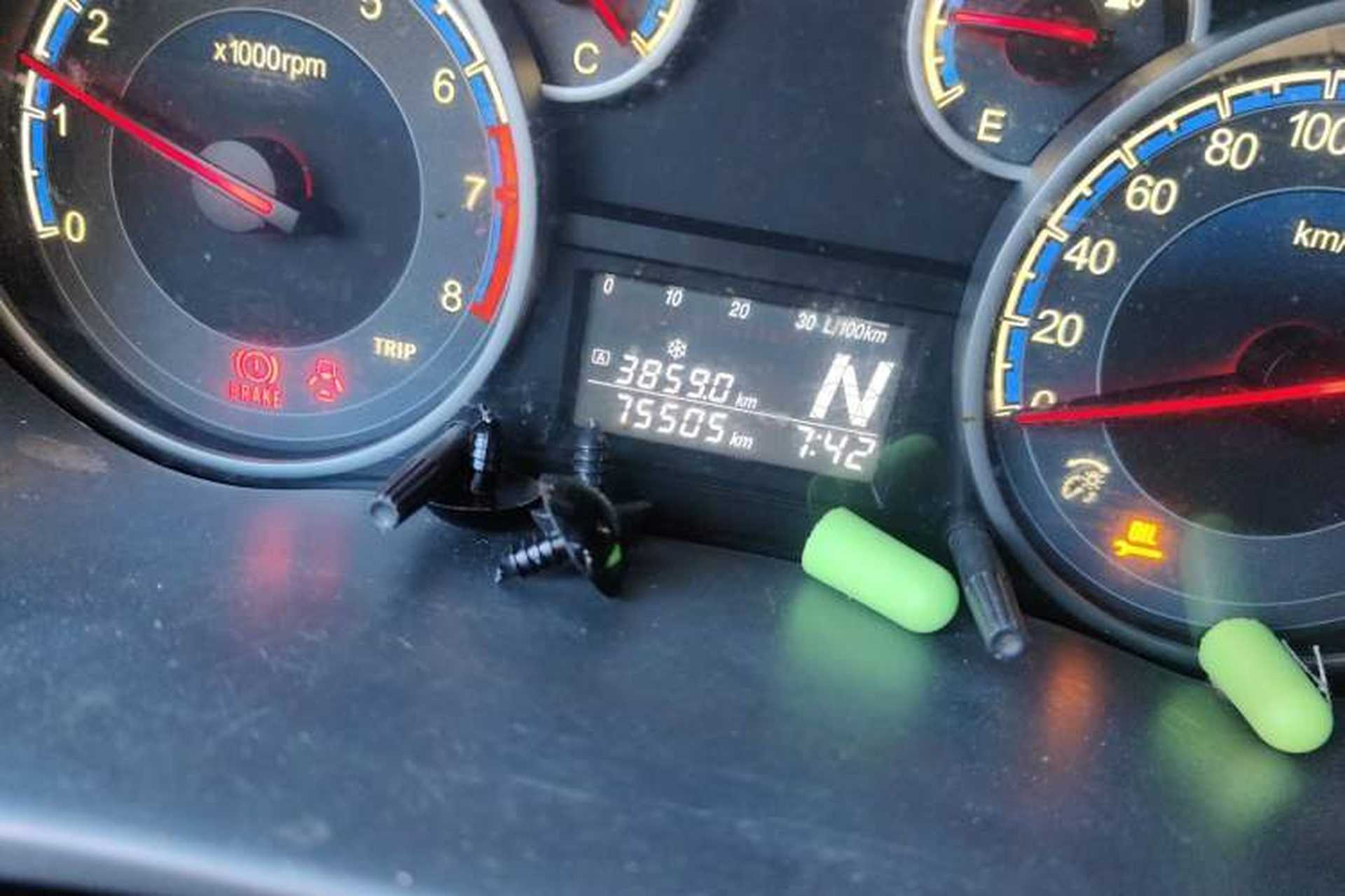 Used Suzuki SX4 2016 1.6L Automatic Classic Edition Odometer Close Up