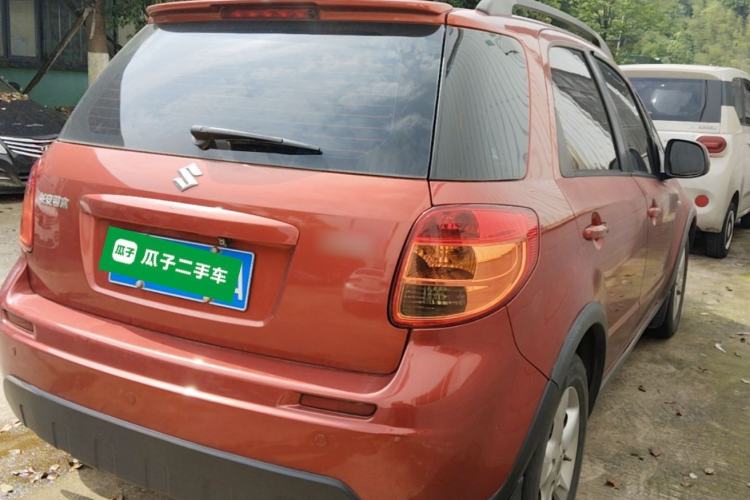 Used Suzuki SX4 2016 1.6L Manual Classic Edition Rear Right 45 Deg