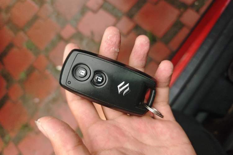 Used Suzuki SX4 2016 1.6L Automatic Classic Edition Vehicle Key