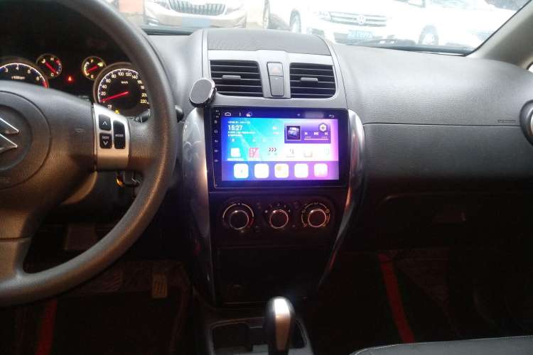 Used Suzuki SX4 2016 1.6L Automatic Classic Edition Audio And AC Panel