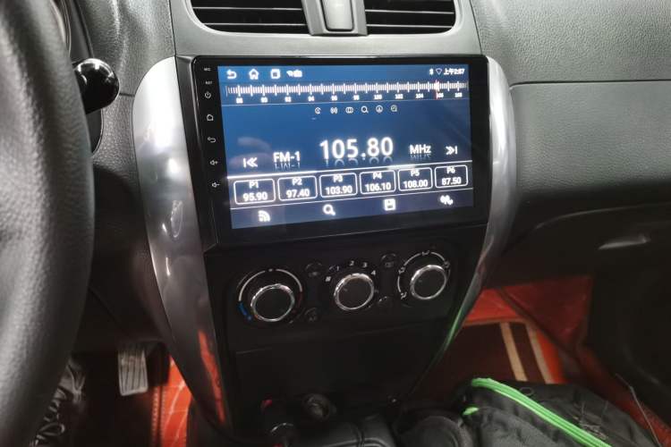 Used Suzuki SX4 2016 1.6L Automatic Classic Edition Audio And AC Panel