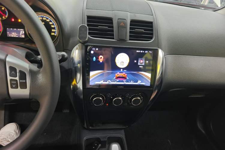 Used Suzuki SX4 2016 1.6L Automatic Classic Edition Audio And AC Panel