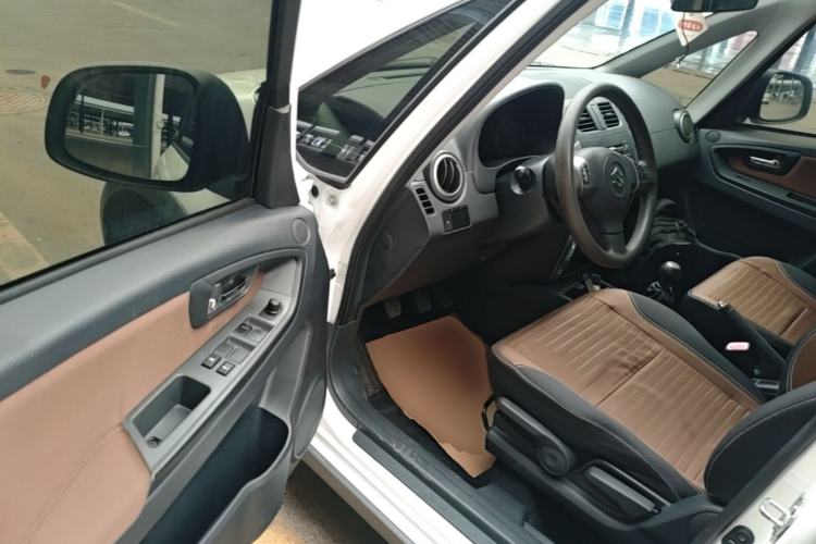 Used Suzuki SX4 2016 1.6L Manual Classic Edition Driver Seat