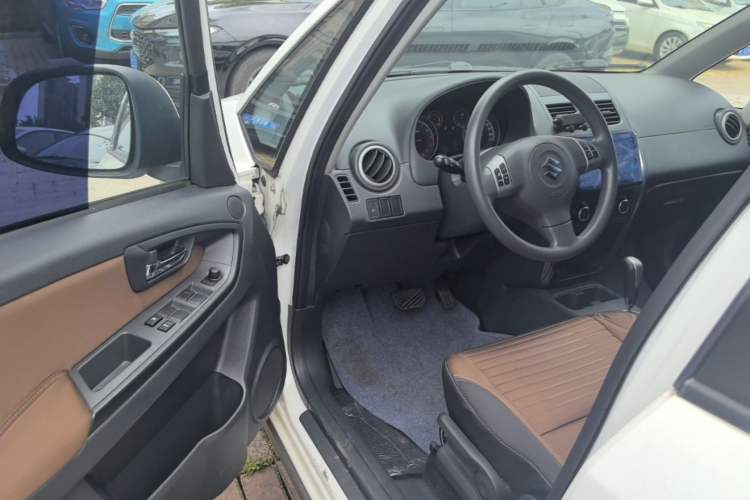 Used Suzuki SX4 2016 1.6L Automatic Classic Edition Driver Seat