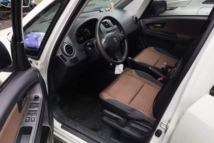 Used Suzuki SX4 2016 1.6L Automatic Classic Edition Driver Seat