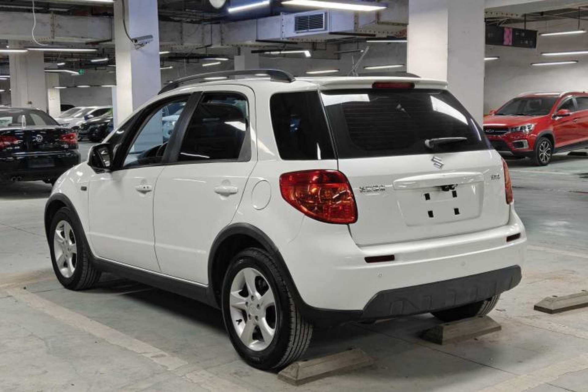 Used Suzuki SX4 2016 1.6L Automatic Classic Edition Exterior 5