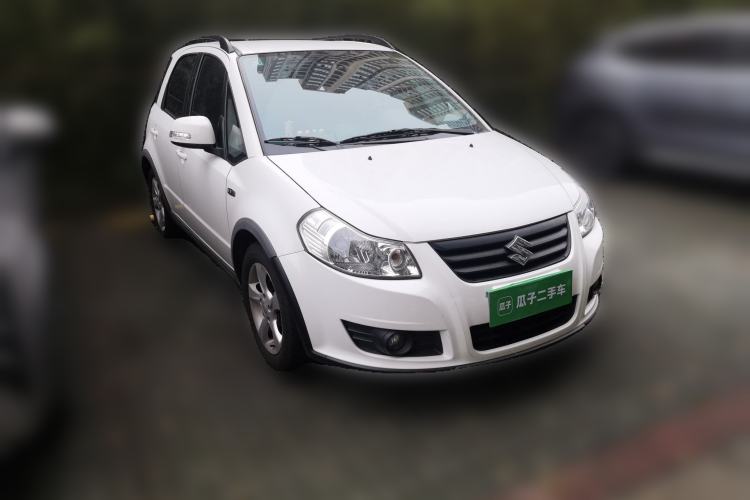 Used Suzuki SX4 2016 1.6L Automatic Classic Edition Front Right 45 Deg