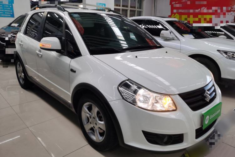Used Suzuki SX4 2016 1.6L Automatic Classic Edition Front Right 45 Deg
