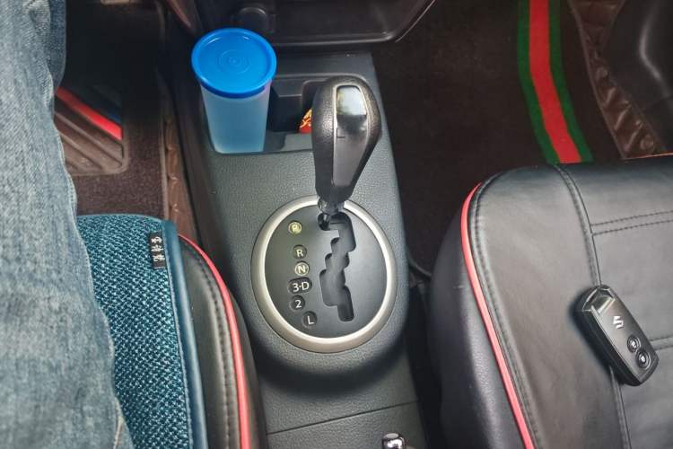 Used Suzuki SX4 2016 1.6L Automatic Classic Edition Gear Lever