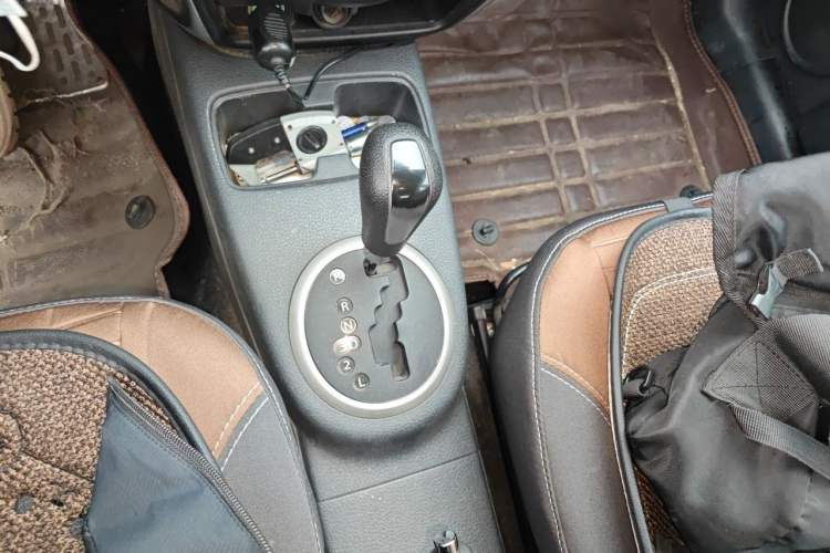 Used Suzuki SX4 2016 1.6L Automatic Classic Edition Gear Lever