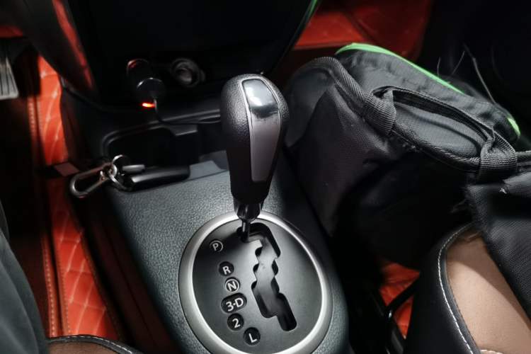 Used Suzuki SX4 2016 1.6L Automatic Classic Edition Gear Lever