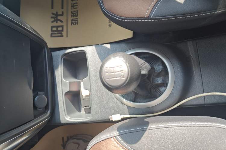 Used Suzuki SX4 2016 1.6L Manual Classic Edition Gear Lever